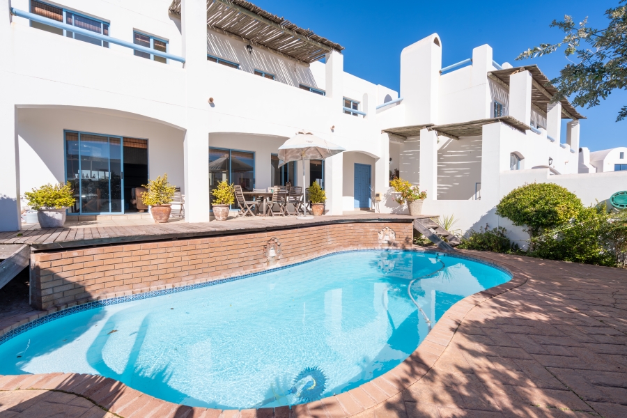 4 Bedroom Property for Sale in Paradise Beach Western Cape